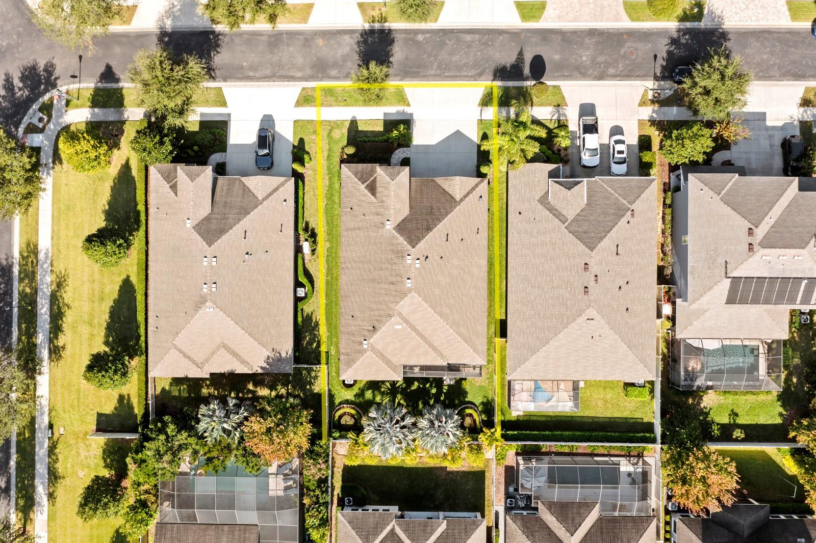 Listing photo id 30 for 1307 Charleen Street