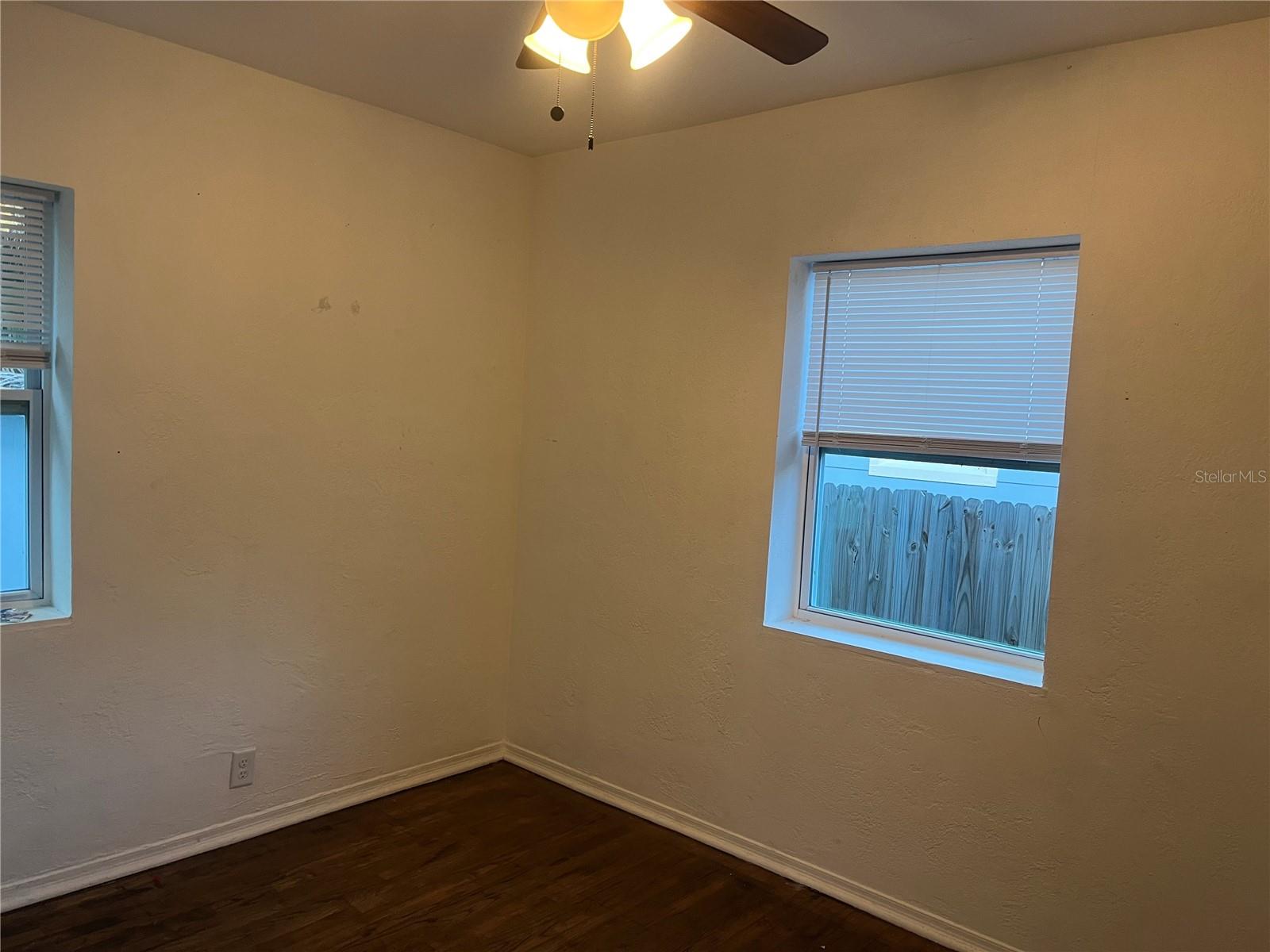 Image 7 of 7 For 3225 32nd Avenue N