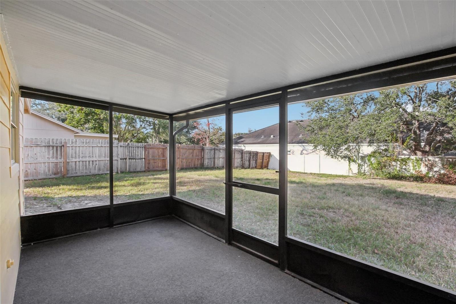 Listing photo id 33 for 1408 Woodstork Drive