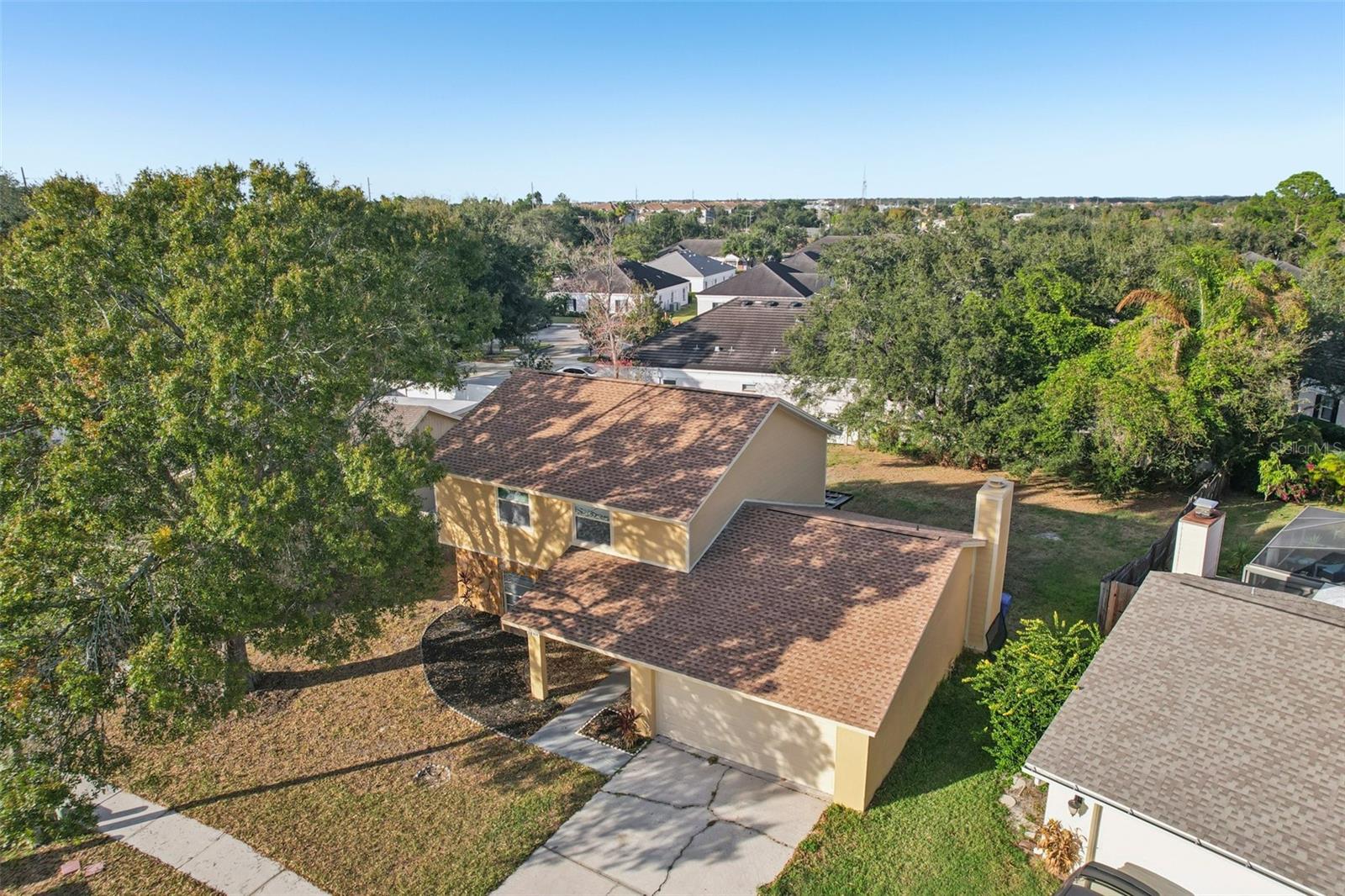 Listing photo id 39 for 1408 Woodstork Drive