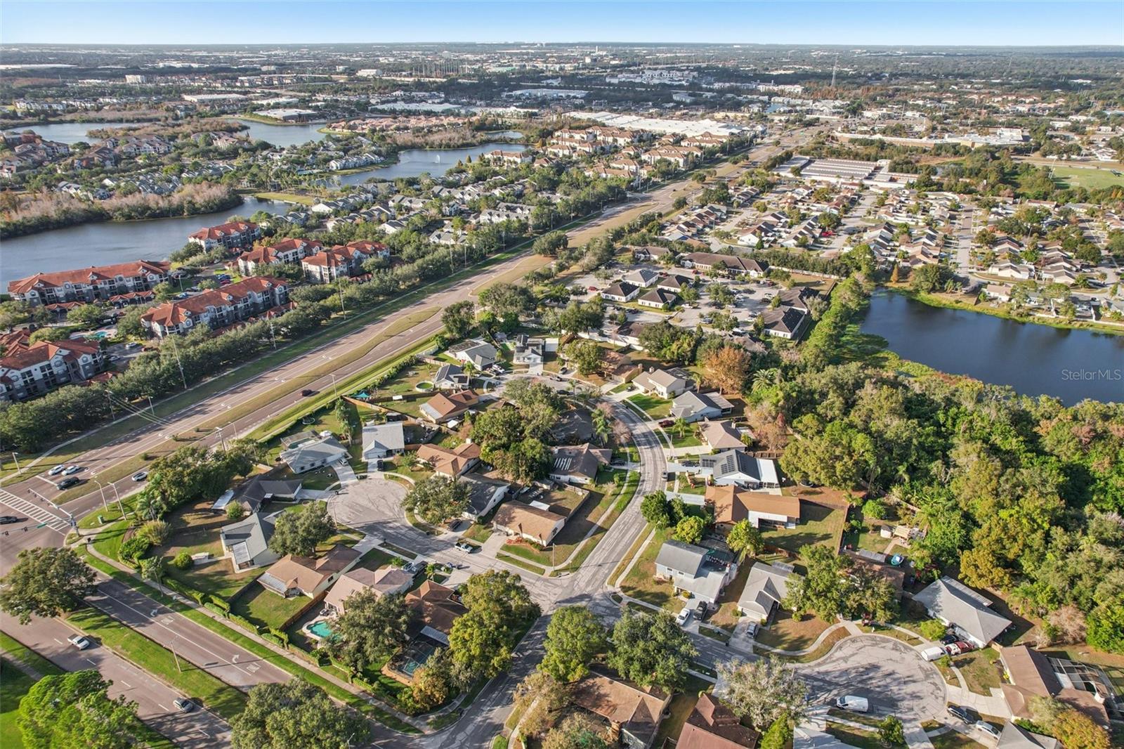 Listing photo id 46 for 1408 Woodstork Drive