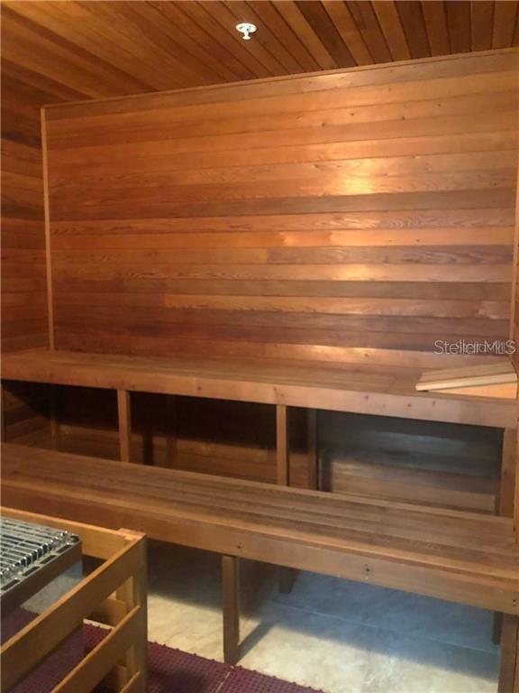 Image 25 of 45 For 400 Island Way 1606