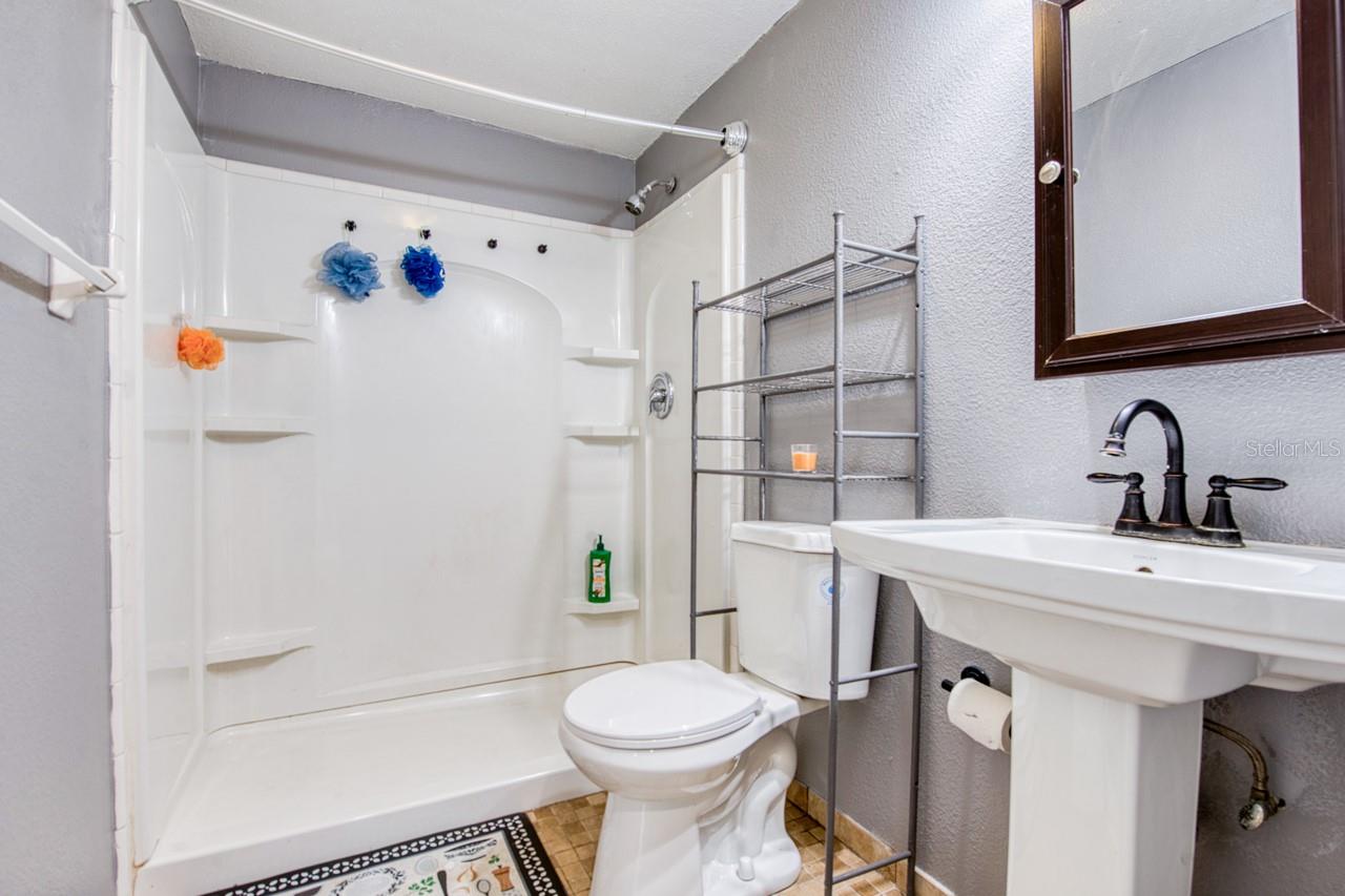 Image 18 of 48 For 2619 64th Place N