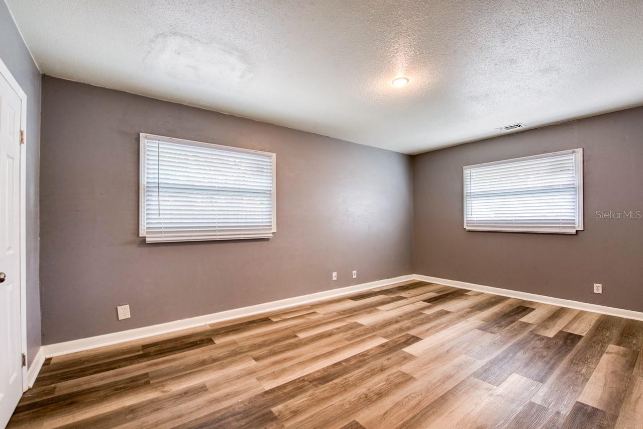 Image 6 of 48 For 2619 64th Place N