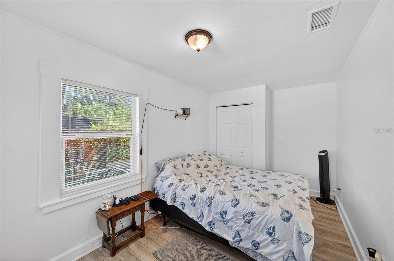 Image 13 of 28 For 4324 16th Avenue S