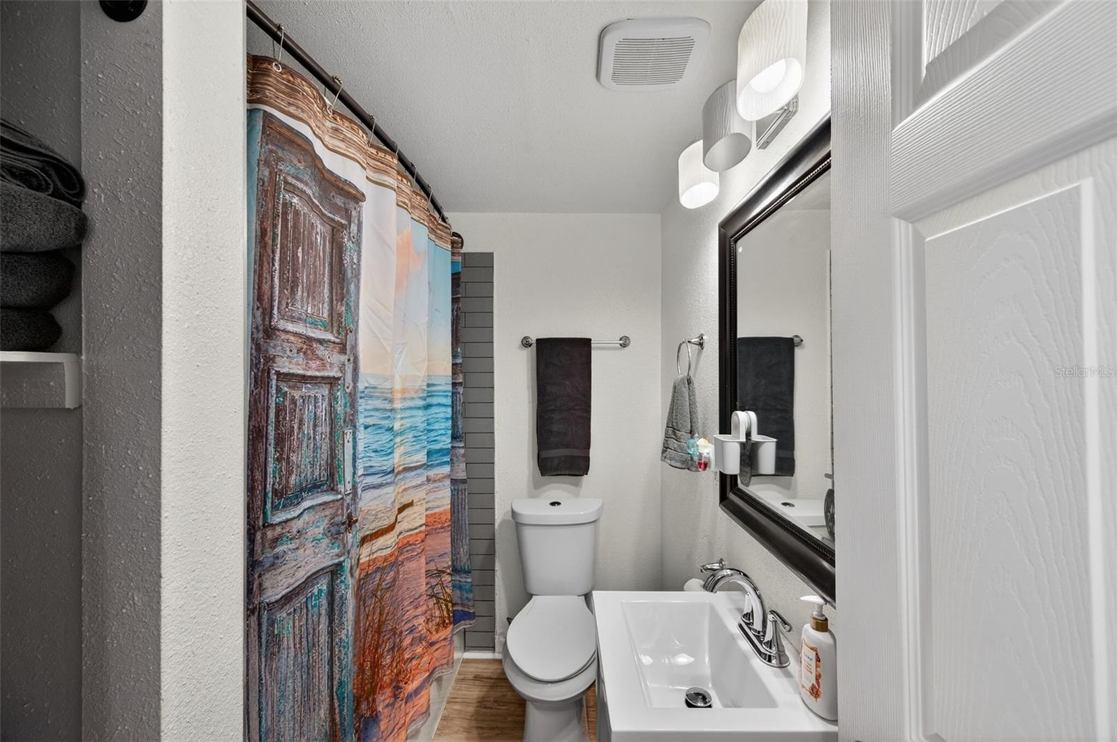 Image 16 of 28 For 4324 16th Avenue S