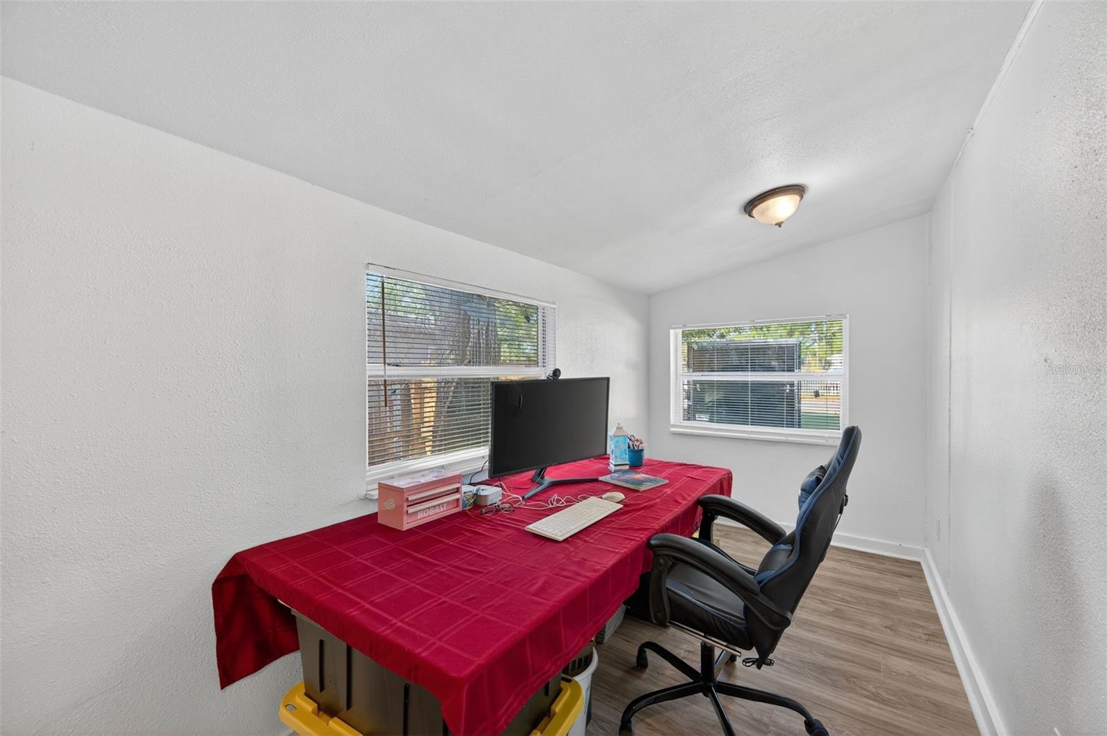 Image 18 of 28 For 4324 16th Avenue S