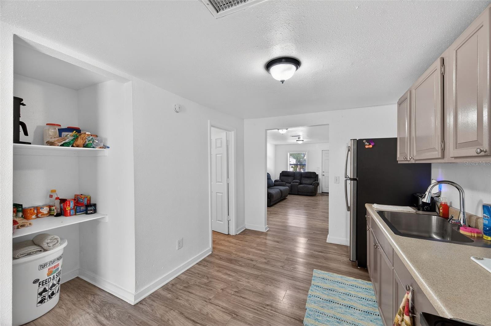 Image 6 of 28 For 4324 16th Avenue S