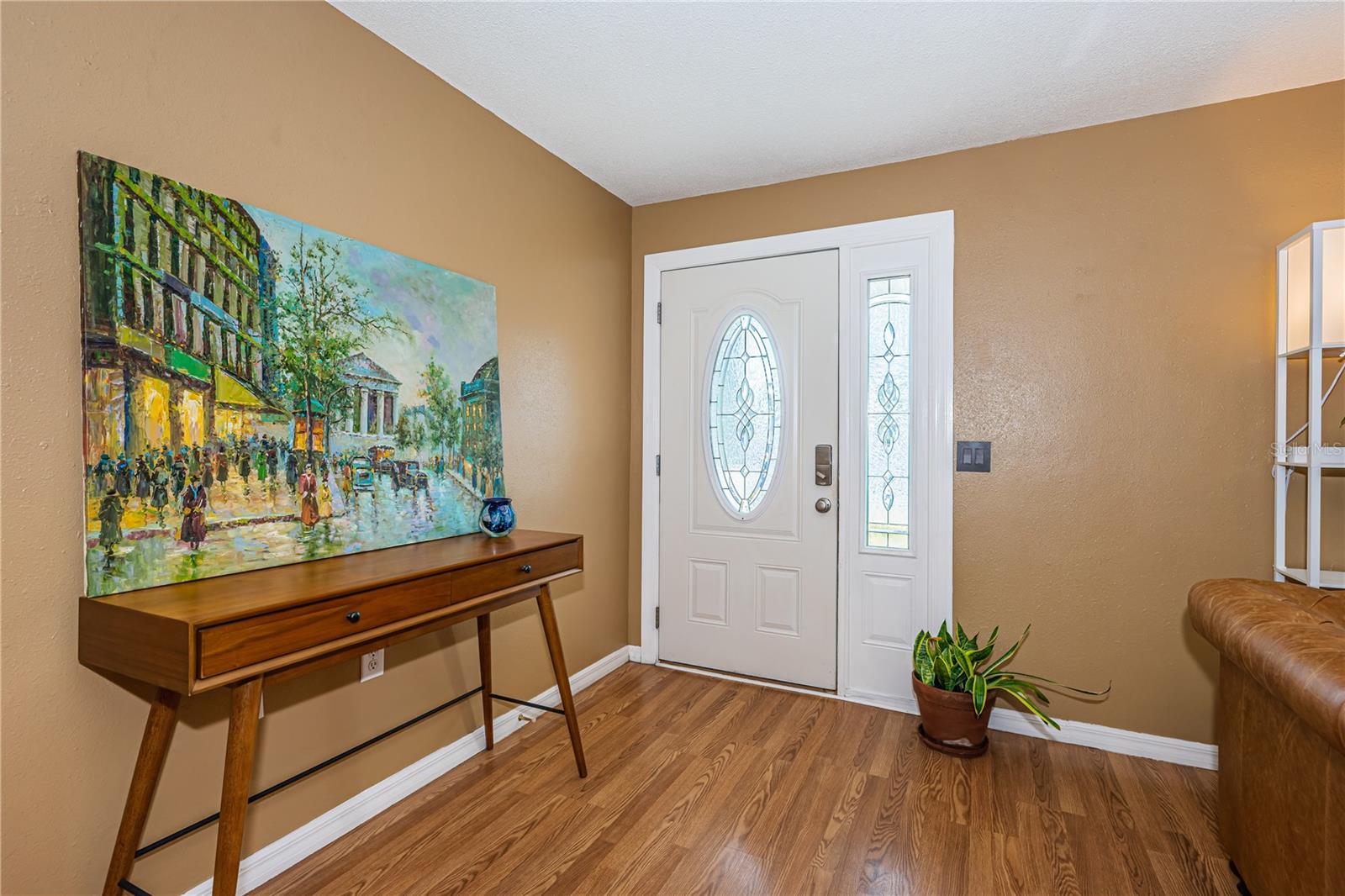 Image 3 of 30 For 1738 Bentley Street