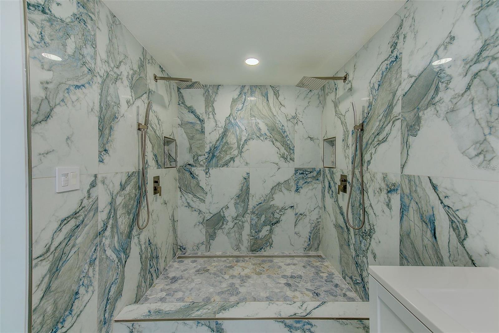 Image 20 of 45 For 6208 Florida Circle E