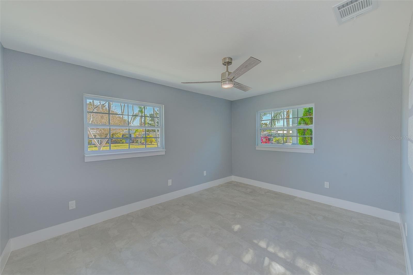 Image 25 of 45 For 6208 Florida Circle E