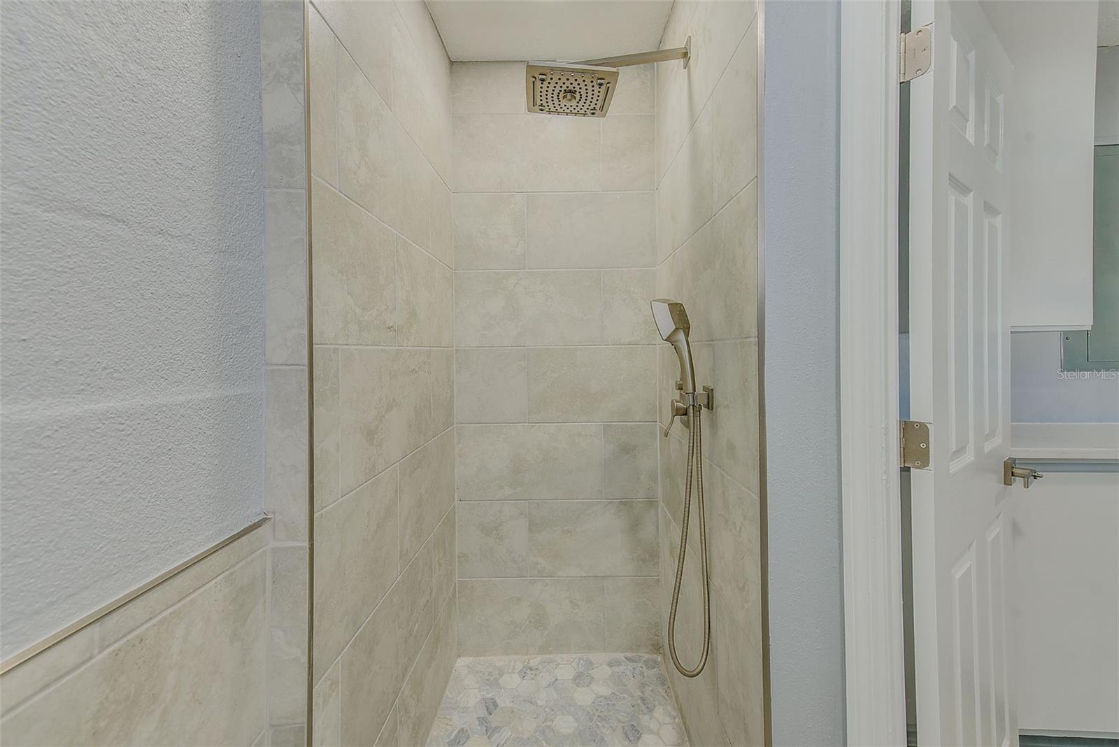 Image 27 of 45 For 6208 Florida Circle E