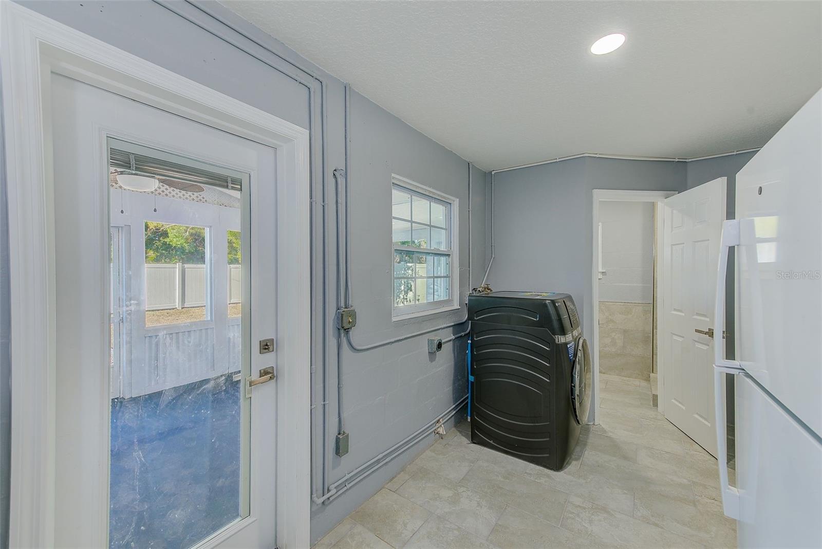 Image 29 of 45 For 6208 Florida Circle E