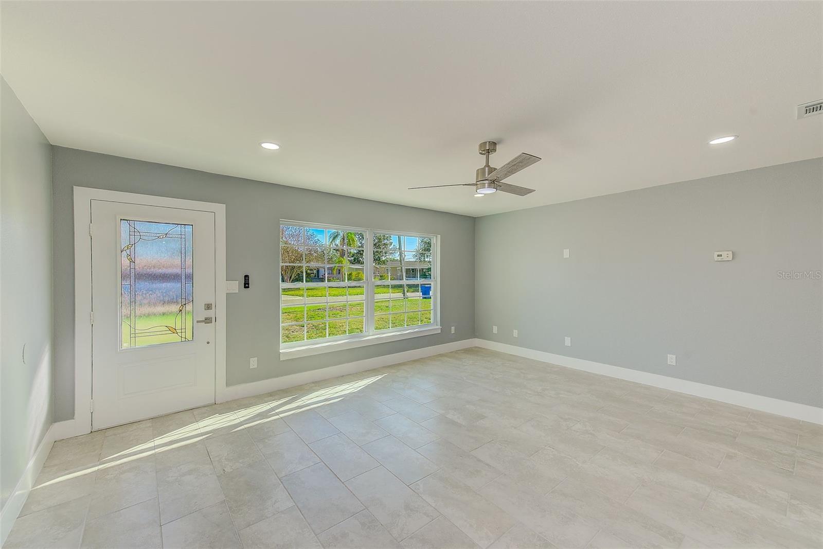 Image 3 of 45 For 6208 Florida Circle E