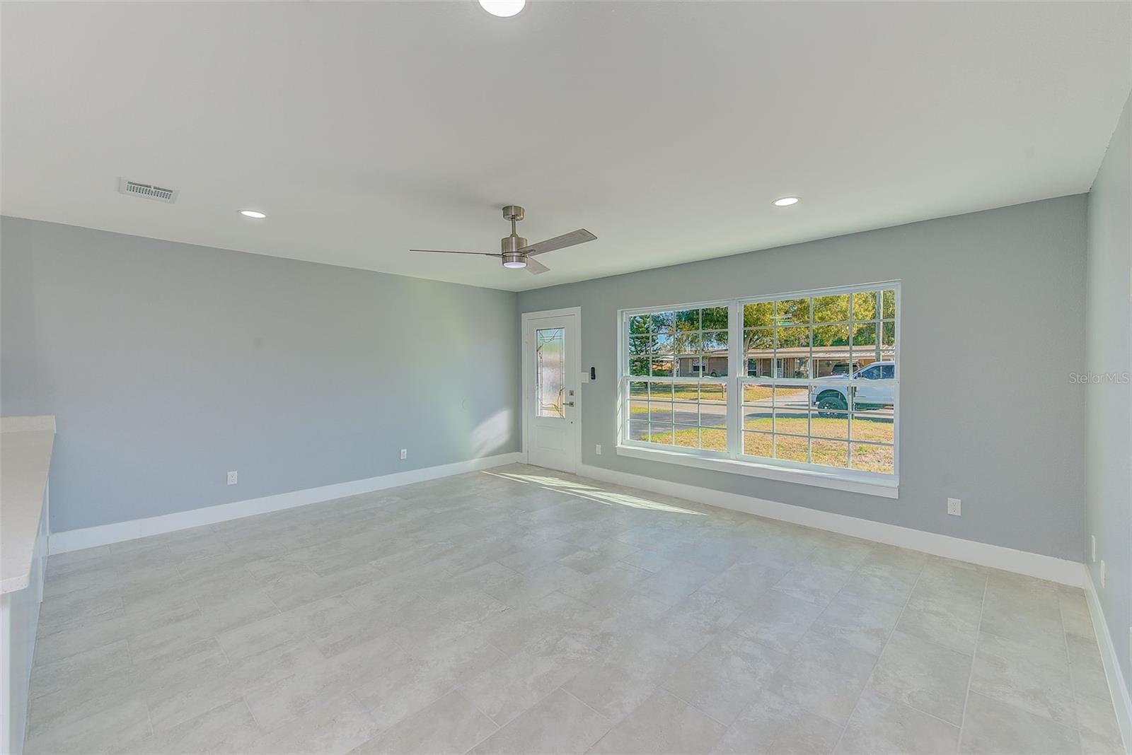 Image 7 of 45 For 6208 Florida Circle E