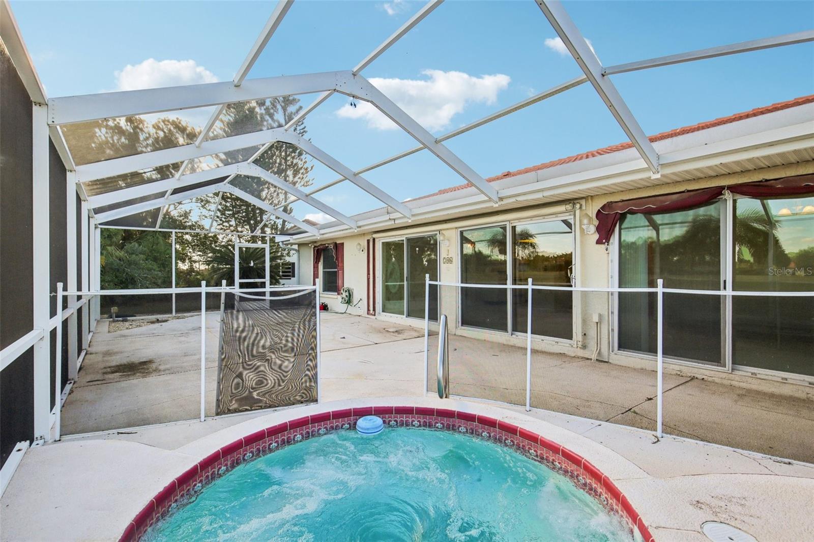 Image 40 of 62 For 706 Westmont Way