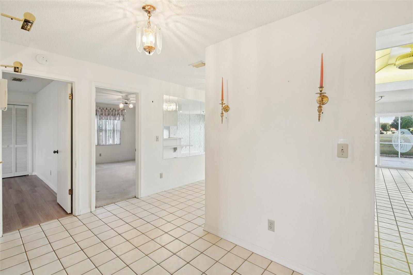 Image 6 of 62 For 706 Westmont Way