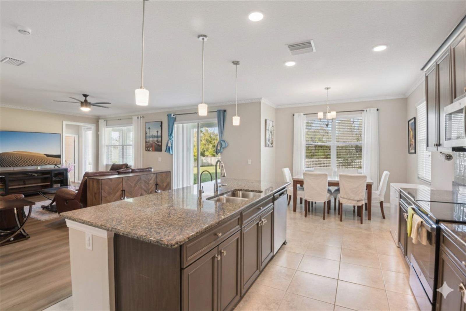 Image 10 of 35 For 17647 Cortes Creek Boulevard