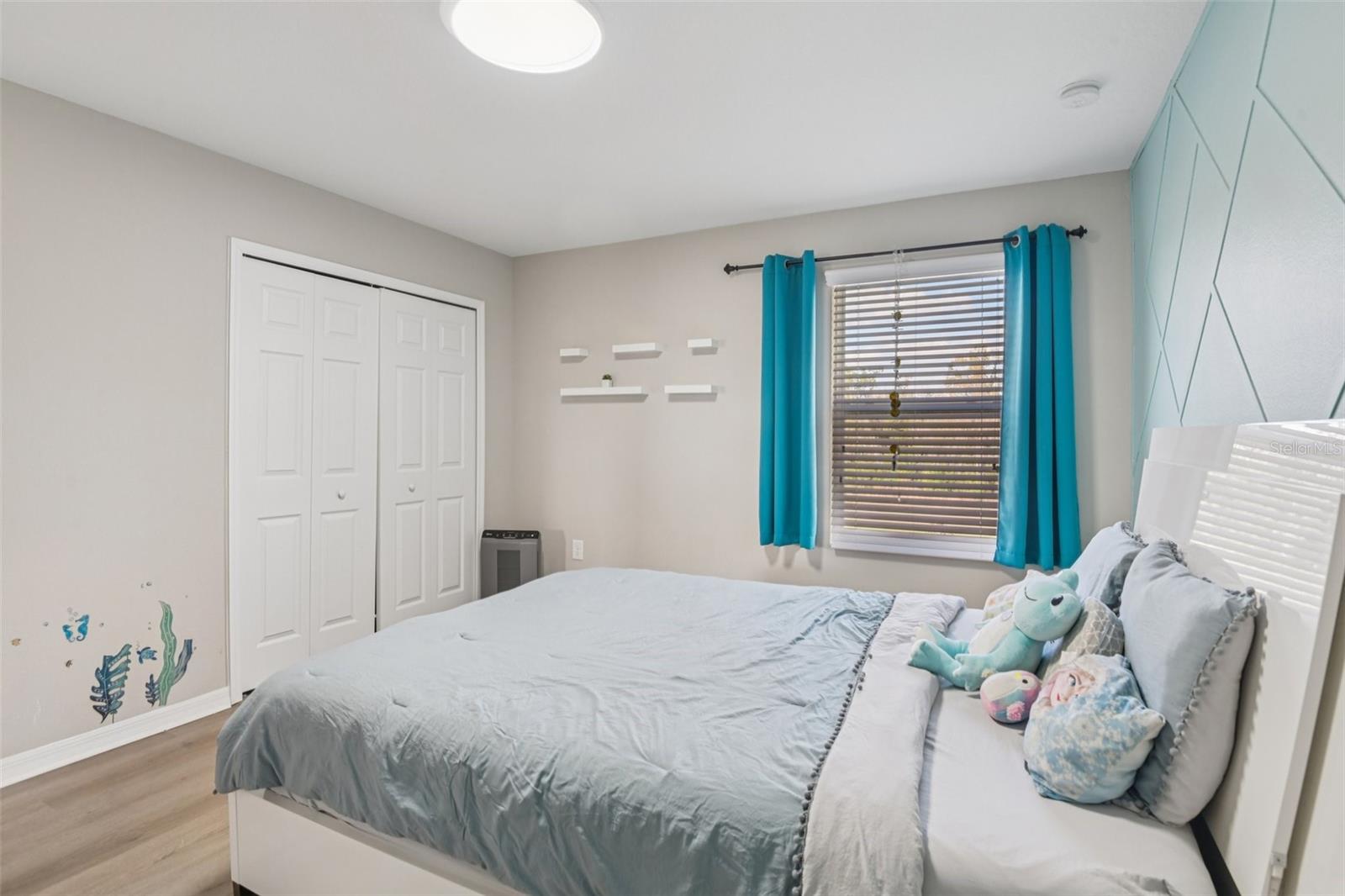 Image 24 of 35 For 17647 Cortes Creek Boulevard