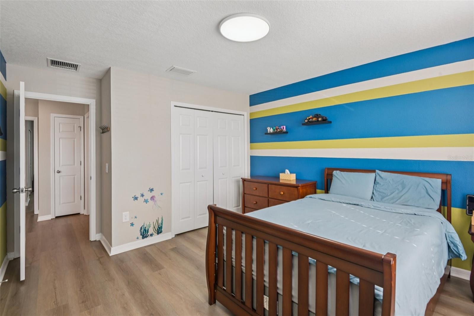 Image 27 of 35 For 17647 Cortes Creek Boulevard