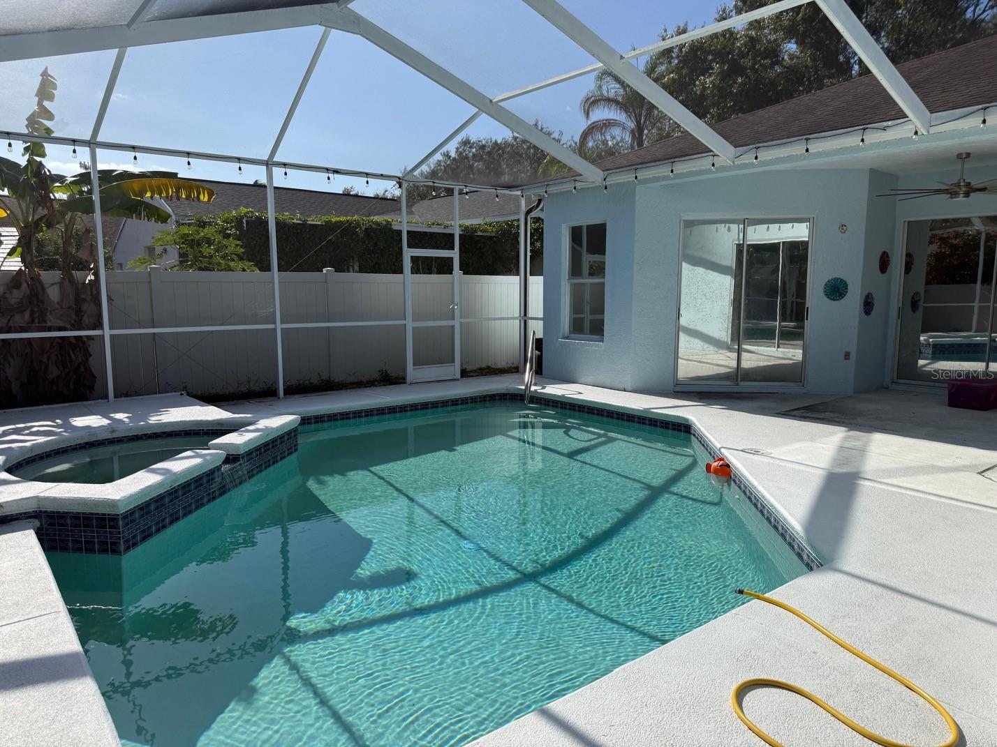 Image 3 of 21 For 319 Country Vineyard Drive