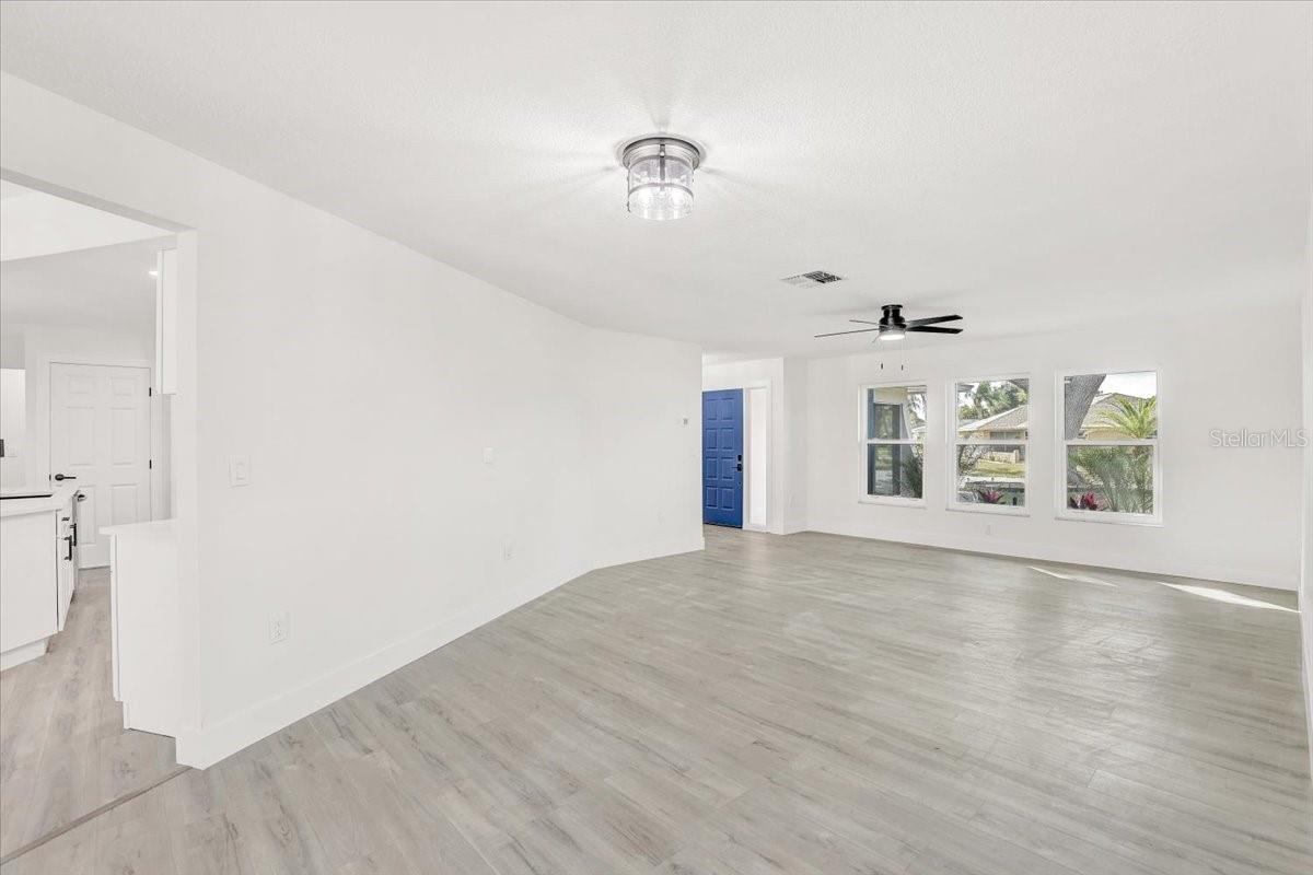 Image 12 of 57 For 1332 Whispering Lane