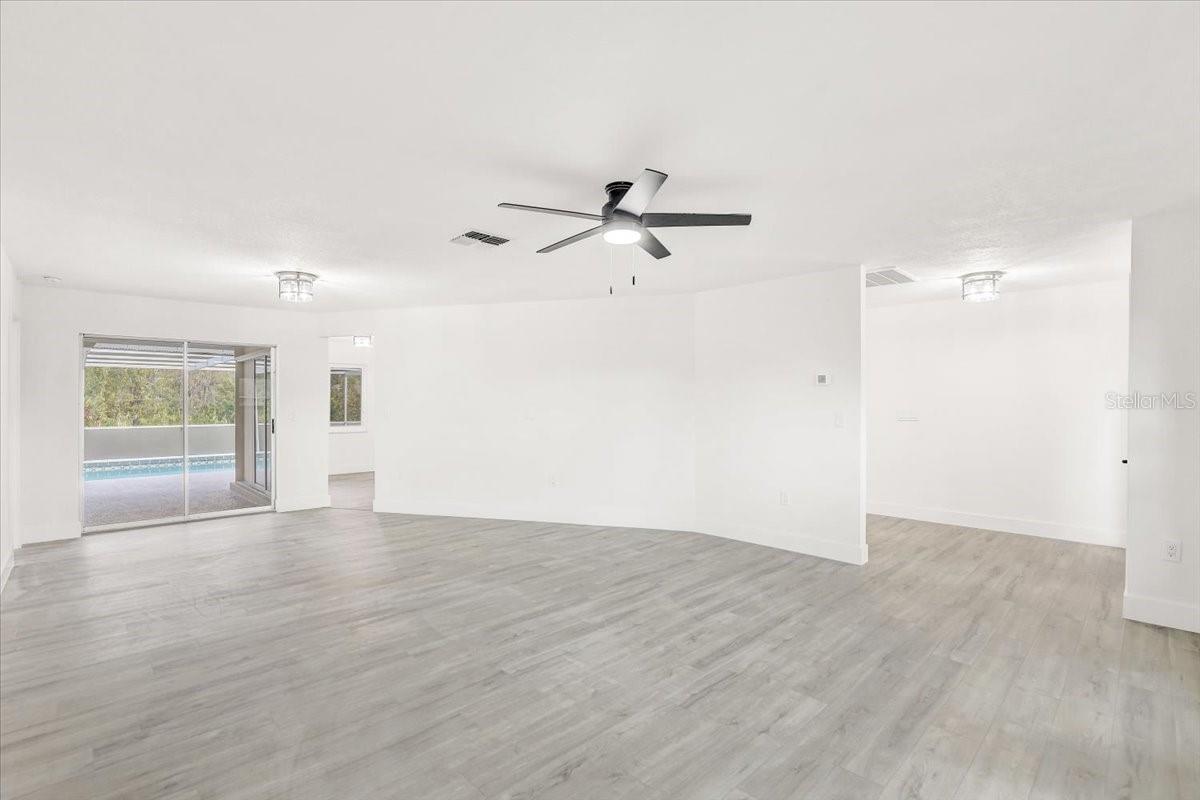 Image 13 of 57 For 1332 Whispering Lane