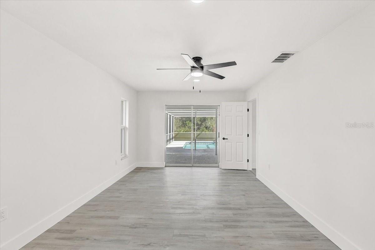 Image 17 of 57 For 1332 Whispering Lane