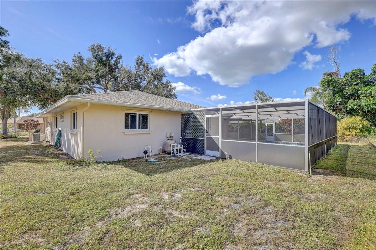 Image 36 of 57 For 1332 Whispering Lane