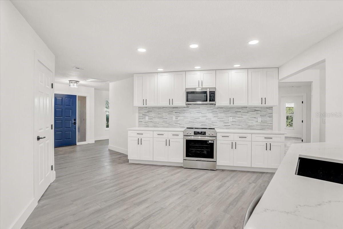 Image 5 of 57 For 1332 Whispering Lane