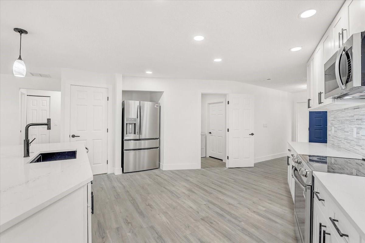 Image 6 of 57 For 1332 Whispering Lane