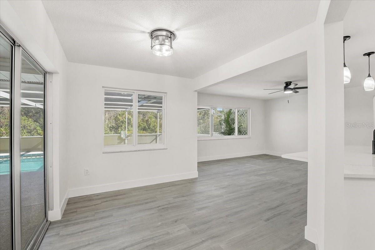 Image 7 of 57 For 1332 Whispering Lane