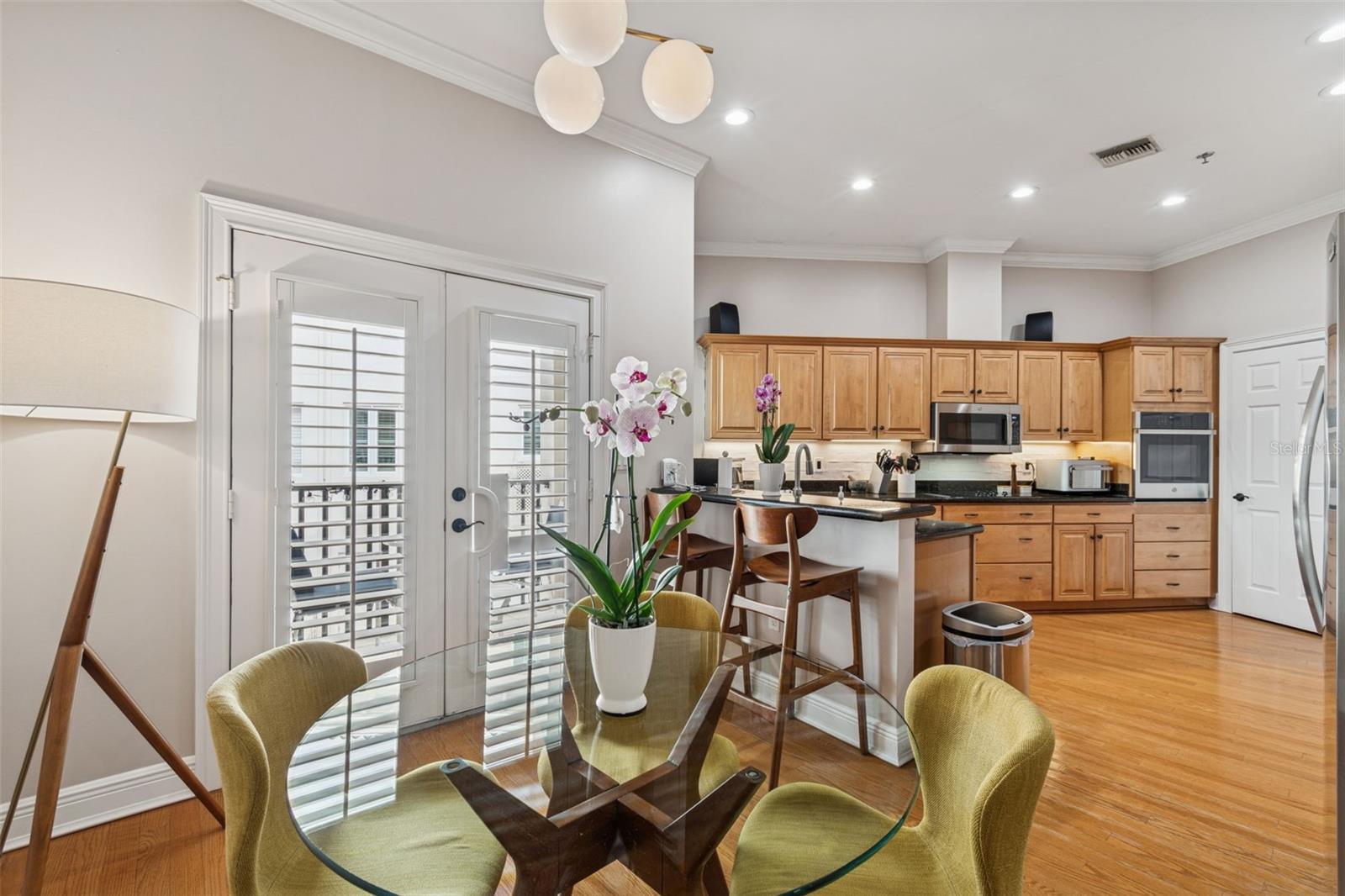 Image 11 of 25 For 1001 Rome Avenue 9