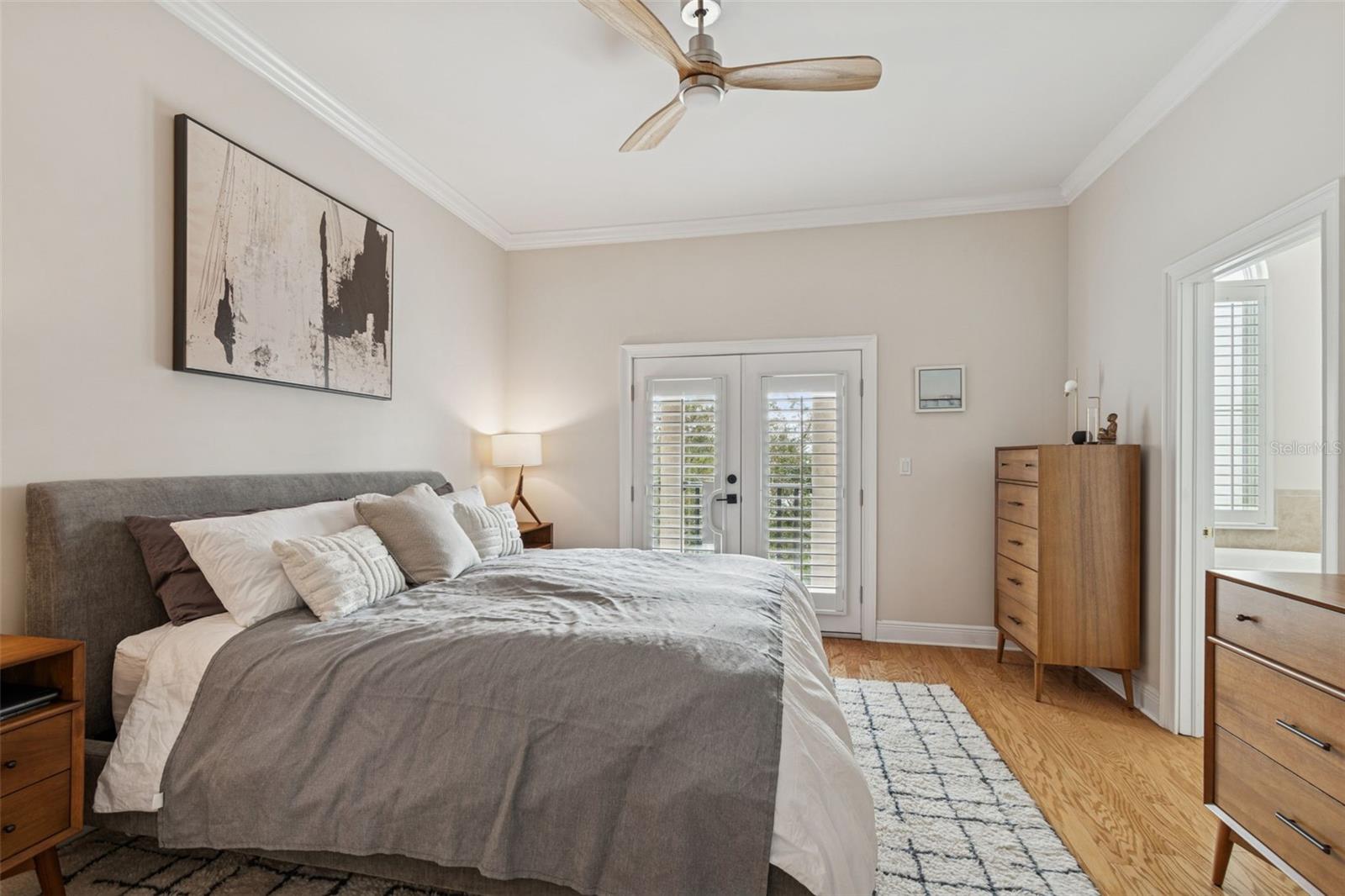 Image 13 of 25 For 1001 Rome Avenue 9