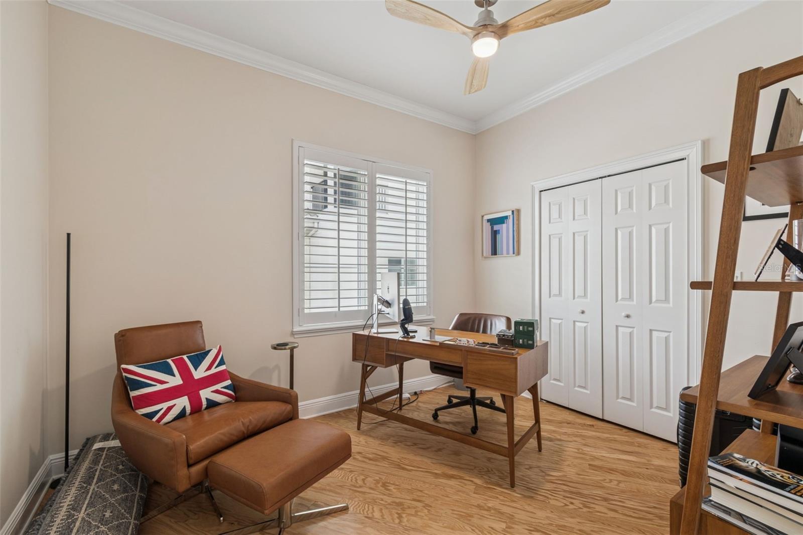 Image 18 of 25 For 1001 Rome Avenue 9