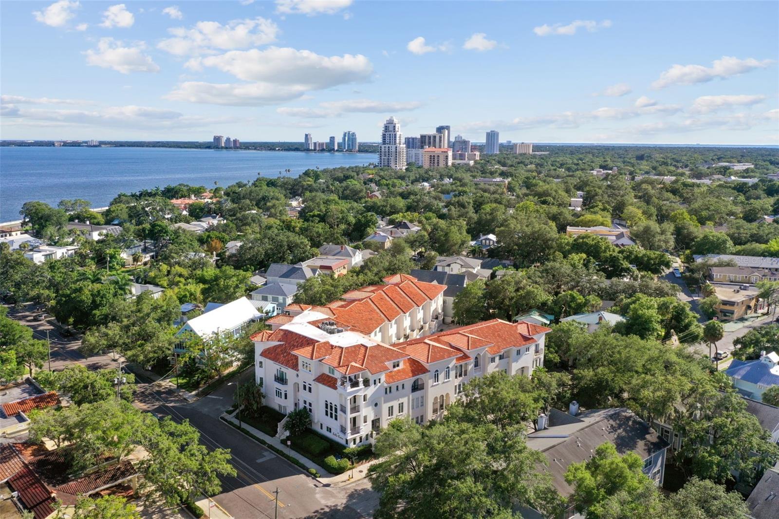 Image 22 of 25 For 1001 Rome Avenue 9