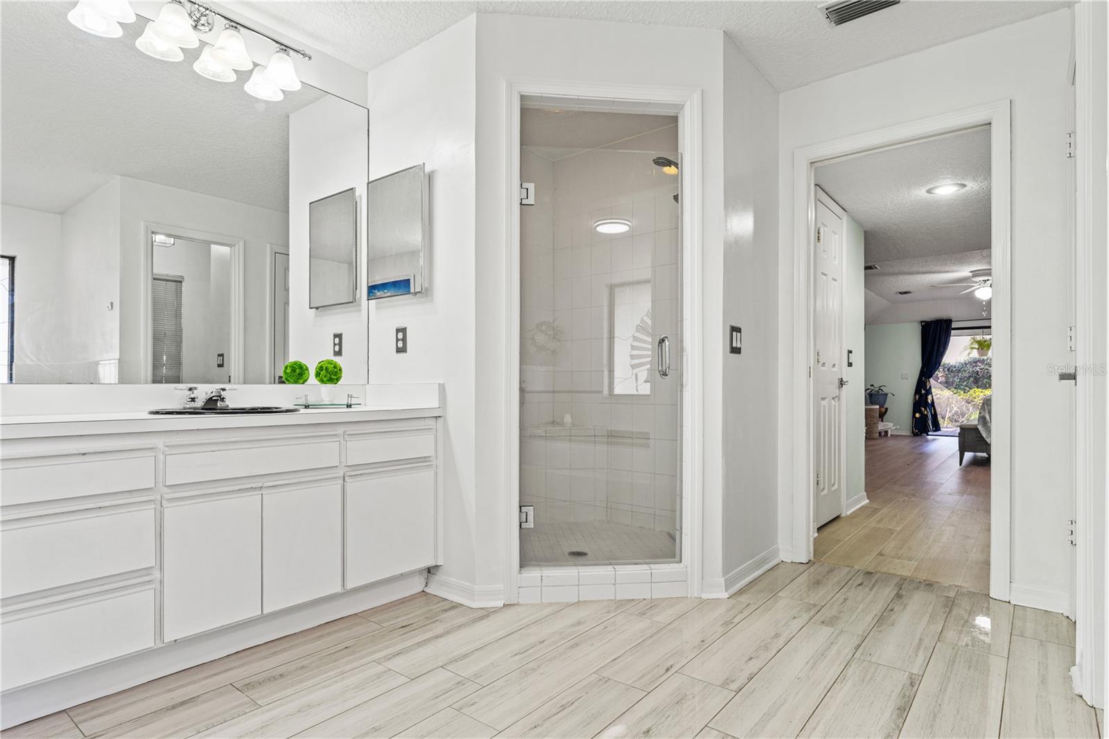 Image 19 of 35 For 10902 Bent Tree Place