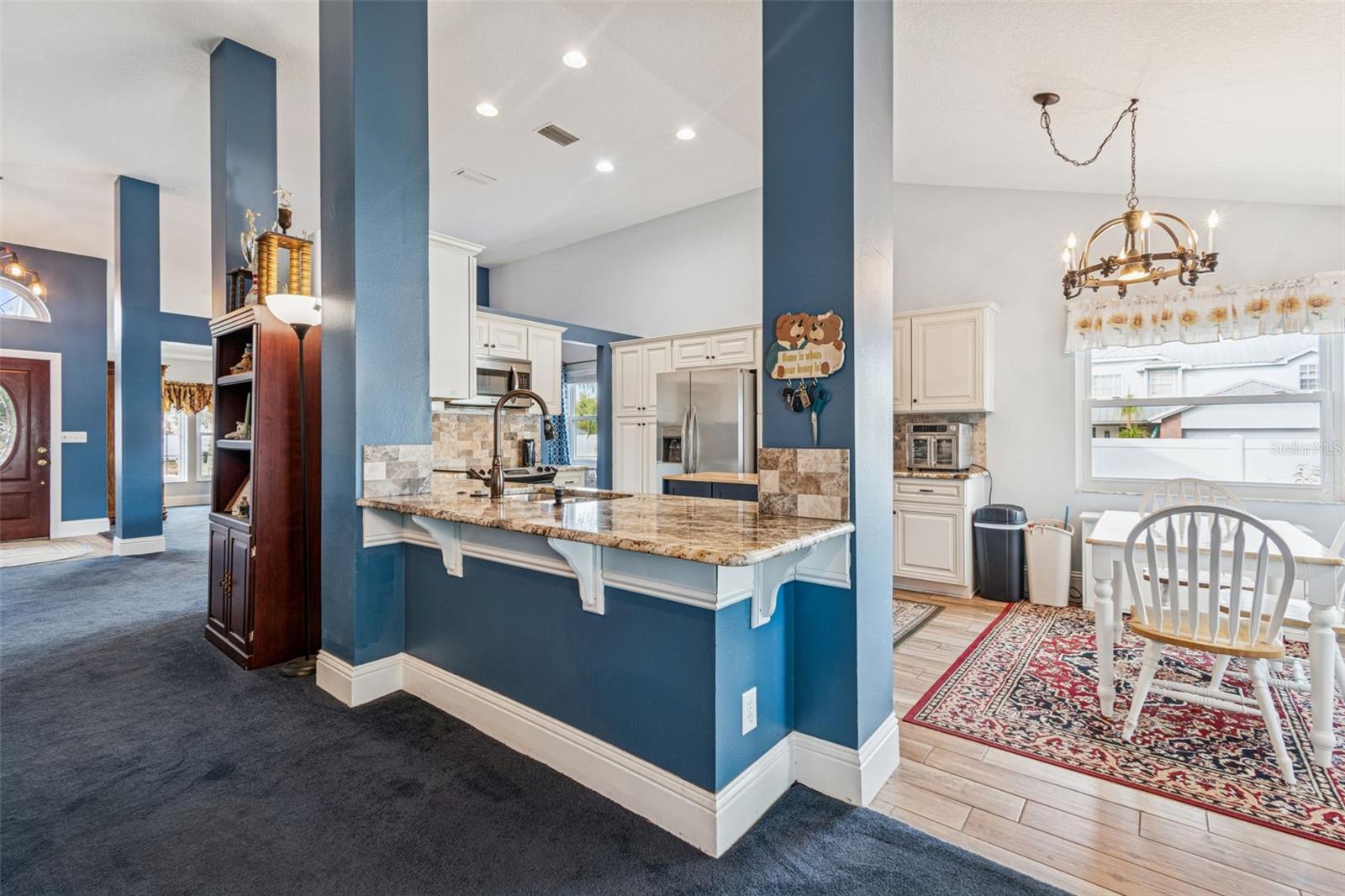 Image 11 of 46 For 10207 Rainbridge Drive