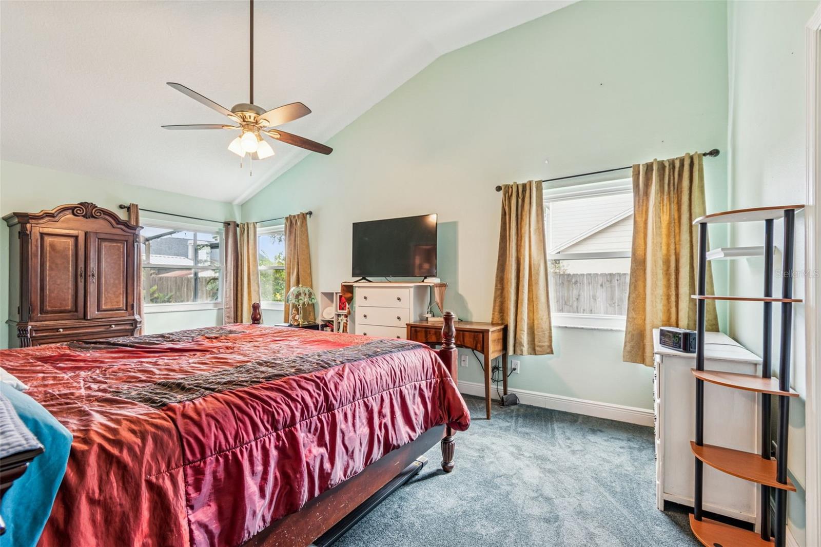 Image 18 of 46 For 10207 Rainbridge Drive