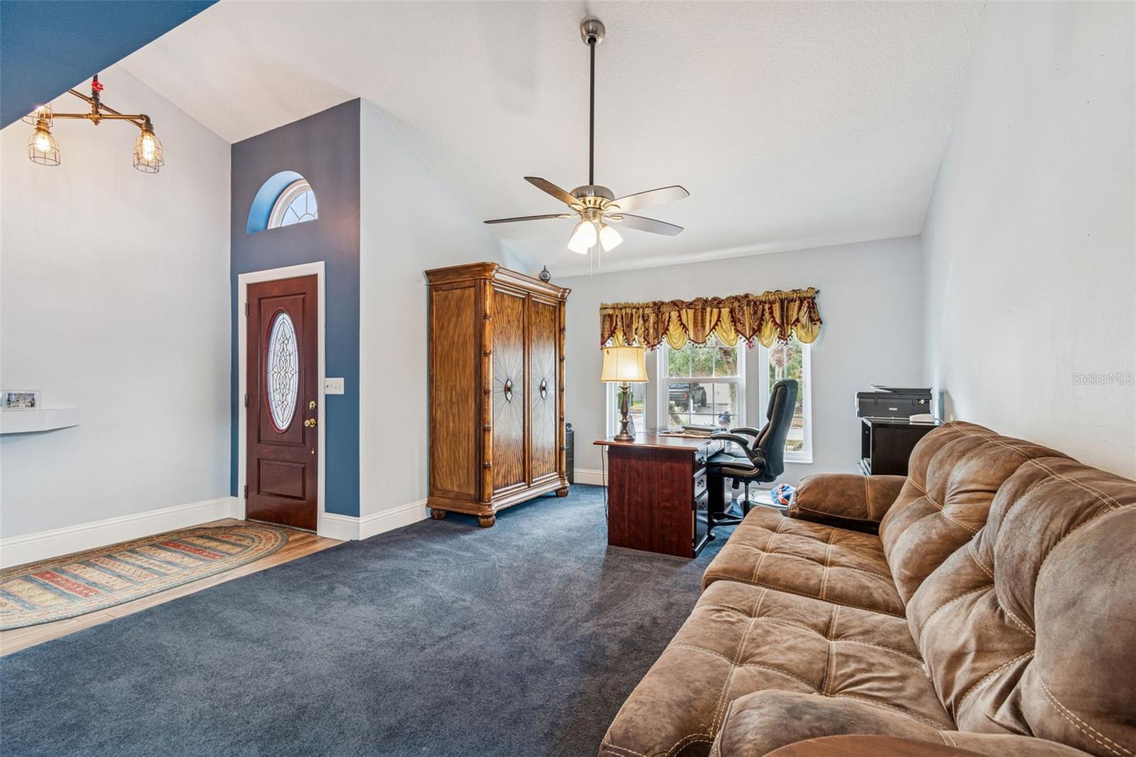 Image 6 of 46 For 10207 Rainbridge Drive