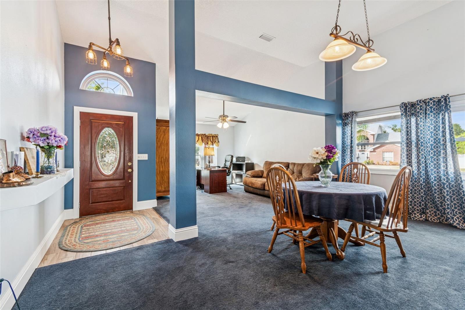 Image 8 of 46 For 10207 Rainbridge Drive