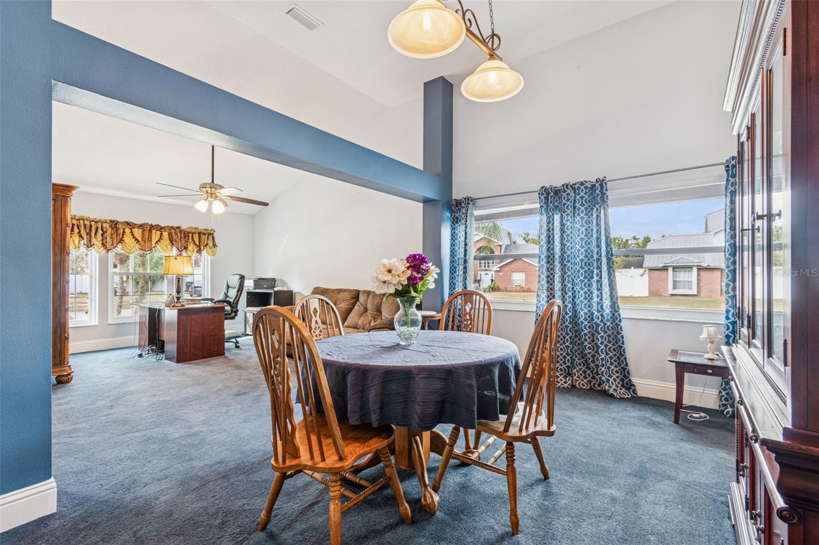 Image 9 of 46 For 10207 Rainbridge Drive