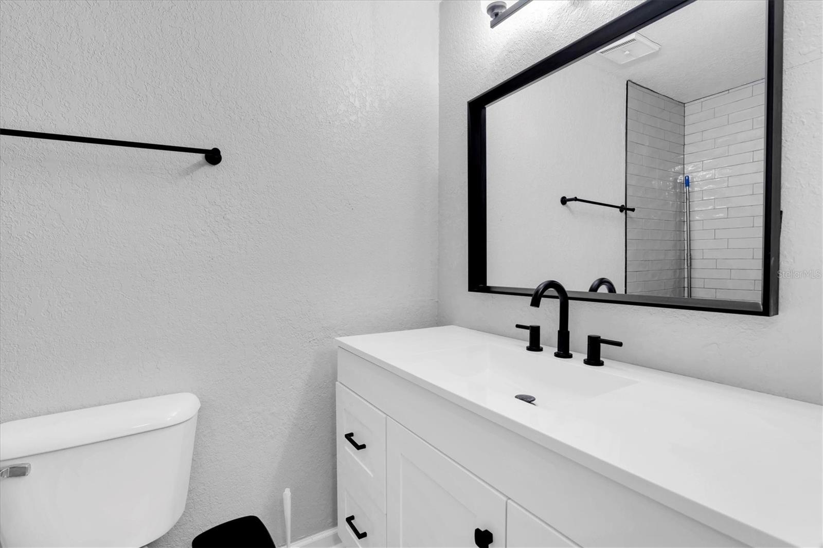 Image 14 of 37 For 10167 Sailwinds Boulevard N D206