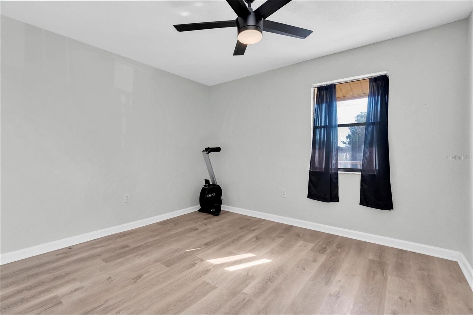 Image 16 of 37 For 10167 Sailwinds Boulevard N D206