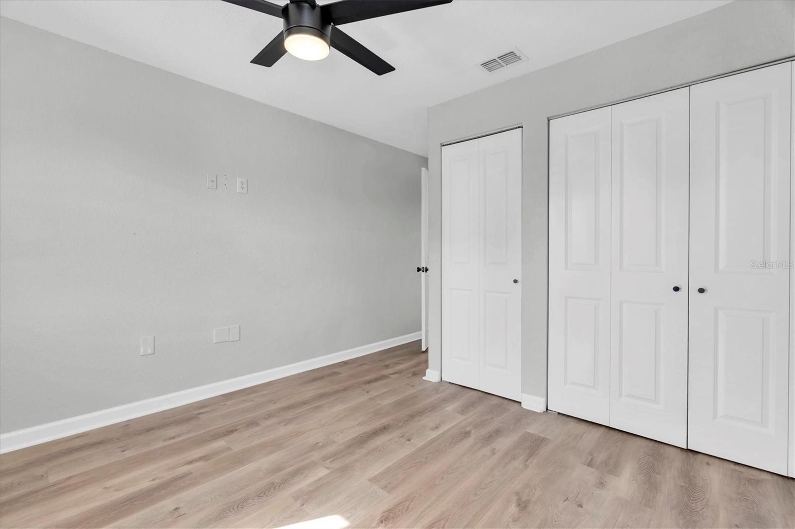 Image 17 of 37 For 10167 Sailwinds Boulevard N D206