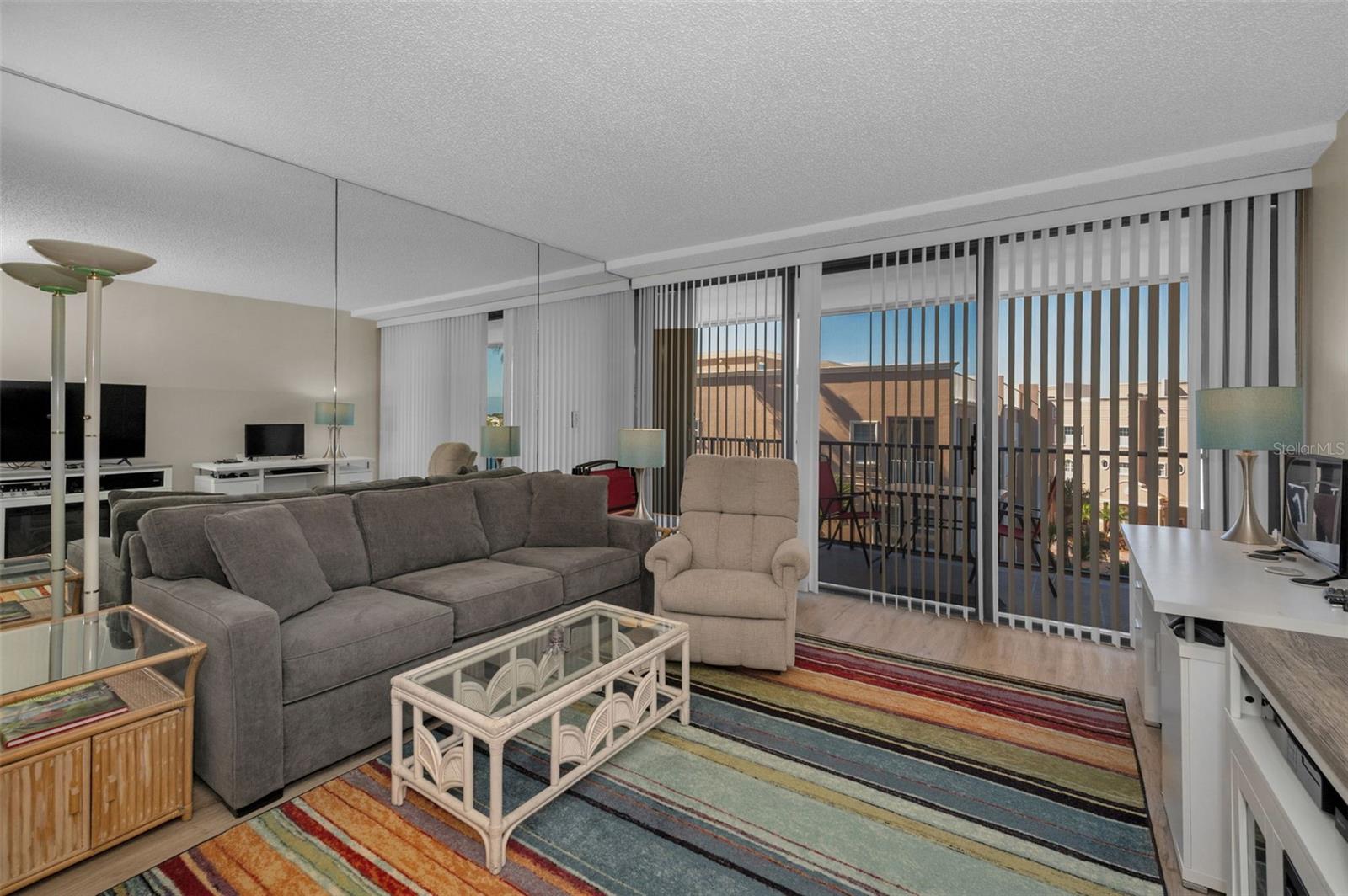 Image 11 of 51 For 2700 Bayshore Boulevard 9307