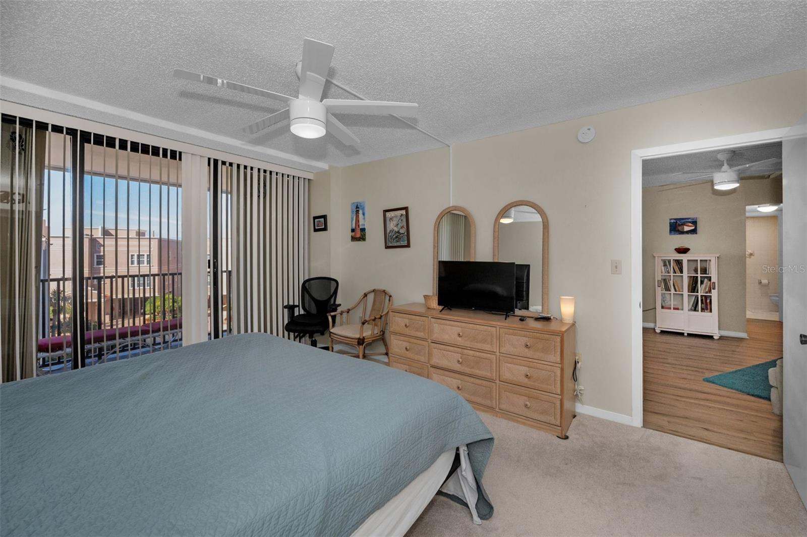 Image 22 of 51 For 2700 Bayshore Boulevard 9307