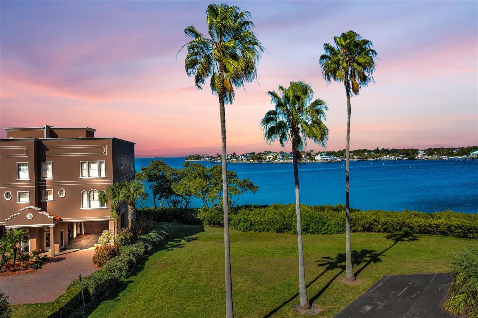 Image 28 of 51 For 2700 Bayshore Boulevard 9307