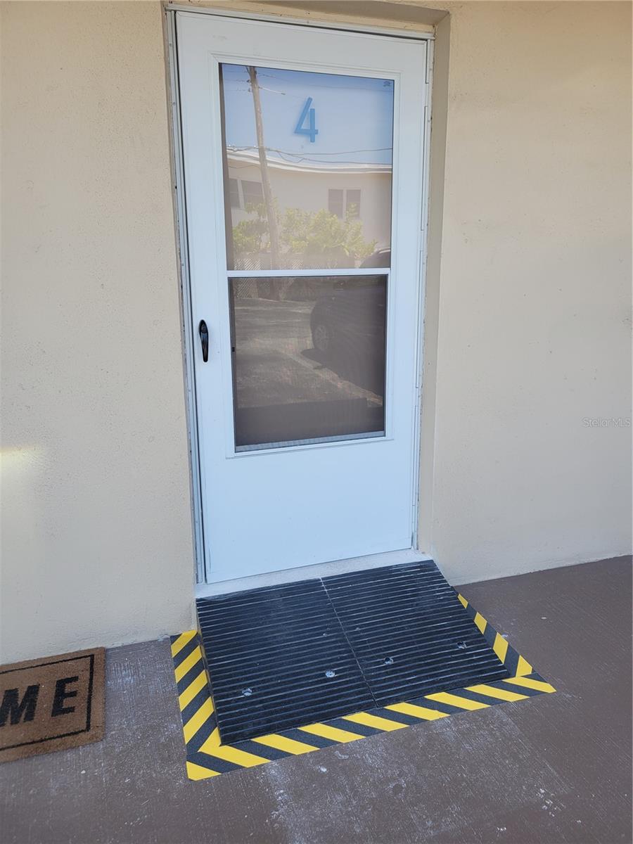 Image 17 of 21 For 7003 Sunset Way 4