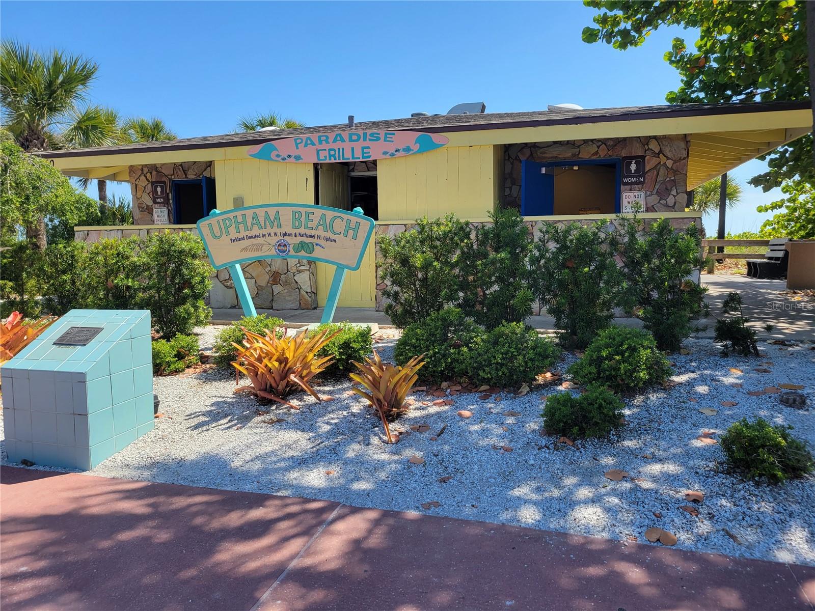 Image 18 of 21 For 7003 Sunset Way 4